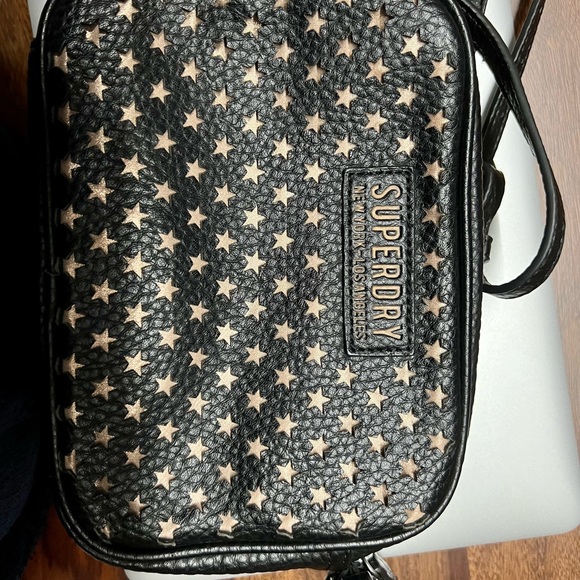 Super Dry sling bag black colour - Picture 4 of 6